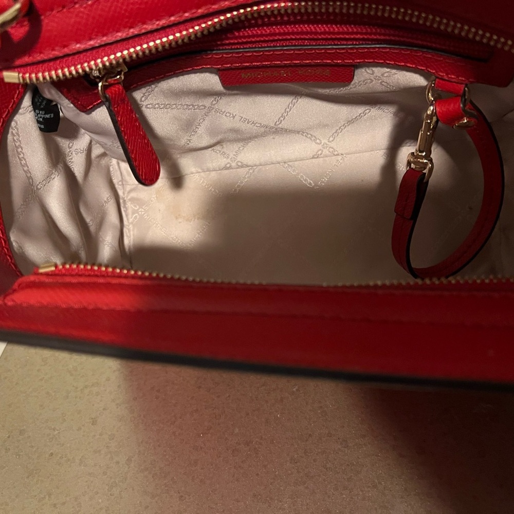 Red Michael Kors Crossbody approximately 9x7x3 with 6 card slot wallet - Picture 3 of 3